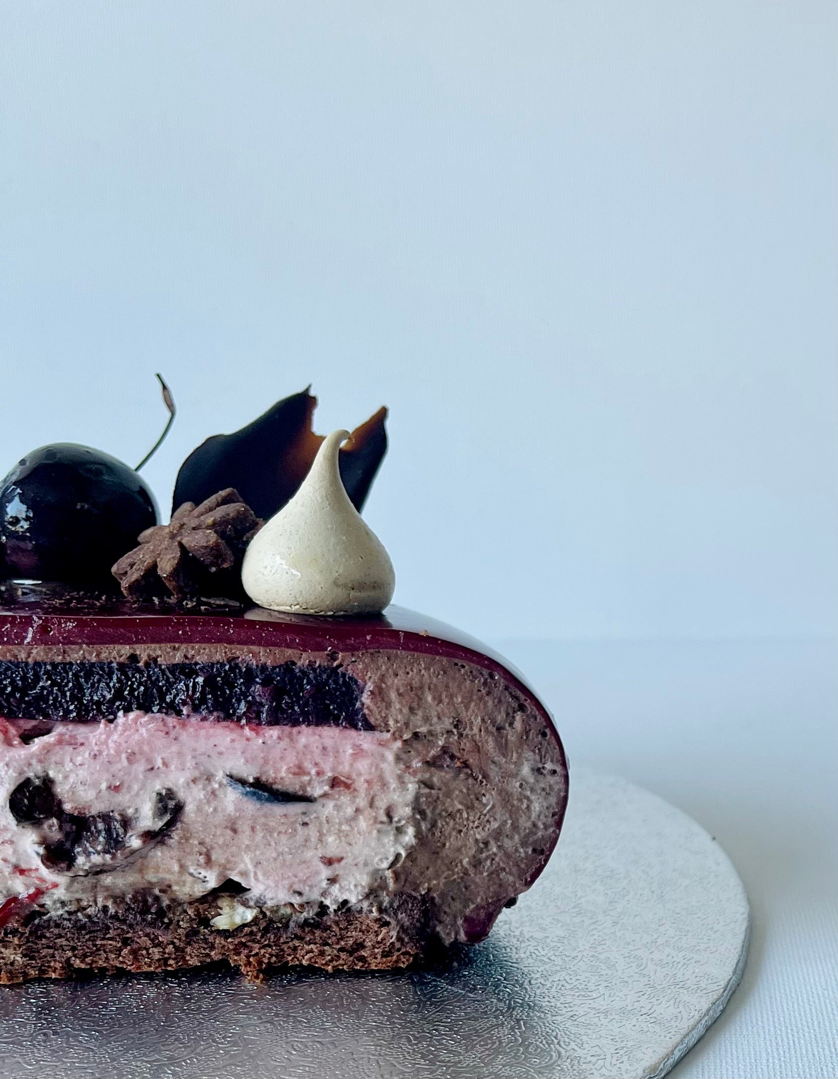 Dark chocolate & Cherry Entremet